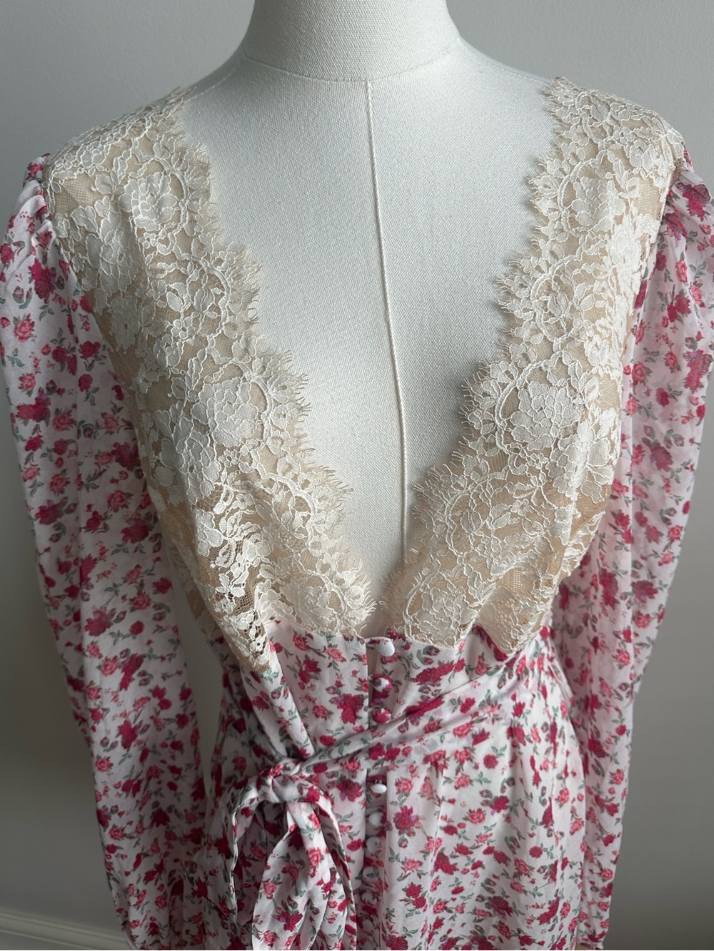 FOR LOVE & LEMONS Melrose White Floral Robe Victorias Secret Women L Feminine - Picture 2 of 11